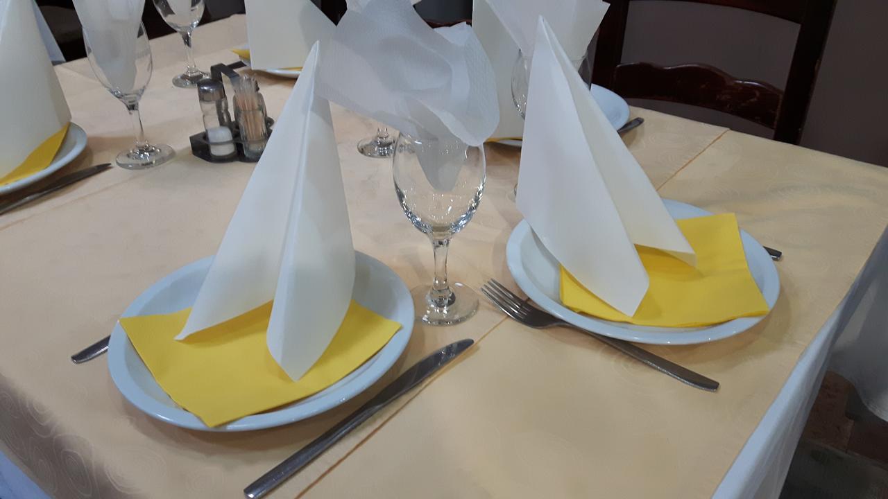 Hotel Restoran Prenociste Croatia Turist Ðakovo Exterior foto