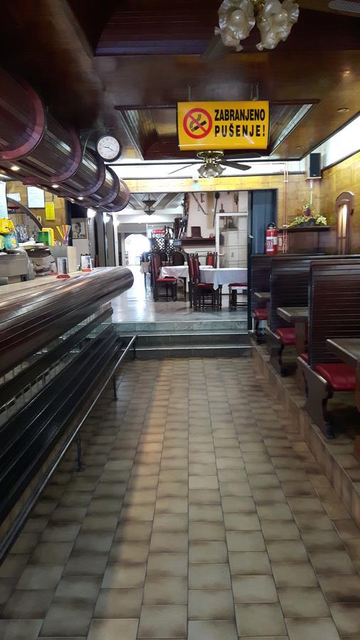 Hotel Restoran Prenociste Croatia Turist Ðakovo Exterior foto