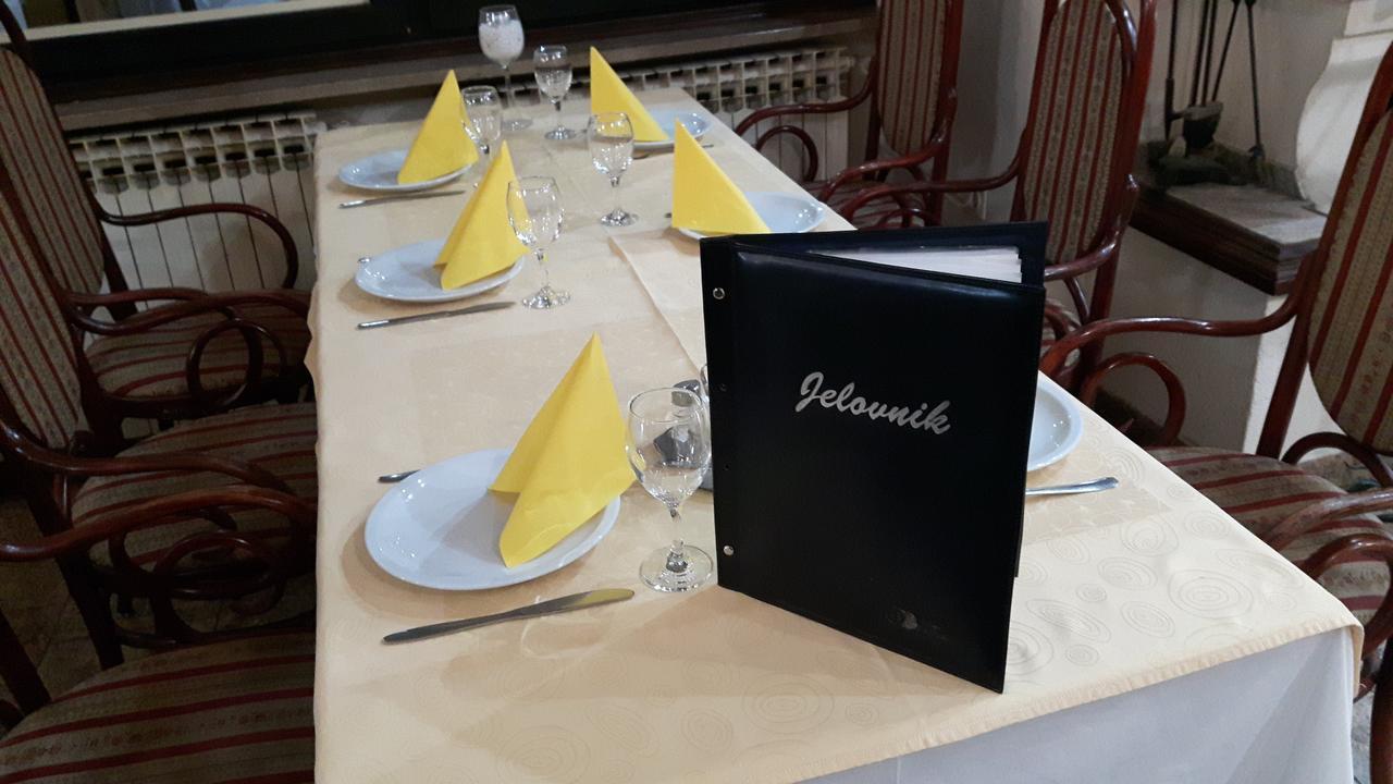 Hotel Restoran Prenociste Croatia Turist Ðakovo Exterior foto