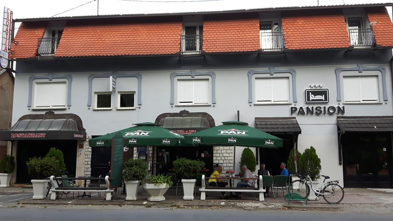 Hotel Restoran Prenociste Croatia Turist Ðakovo Exterior foto