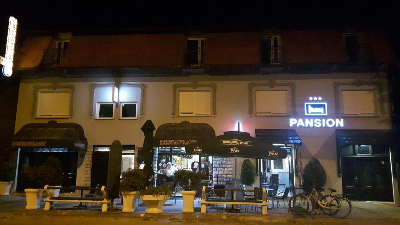 Hotel Restoran Prenociste Croatia Turist Ðakovo Exterior foto
